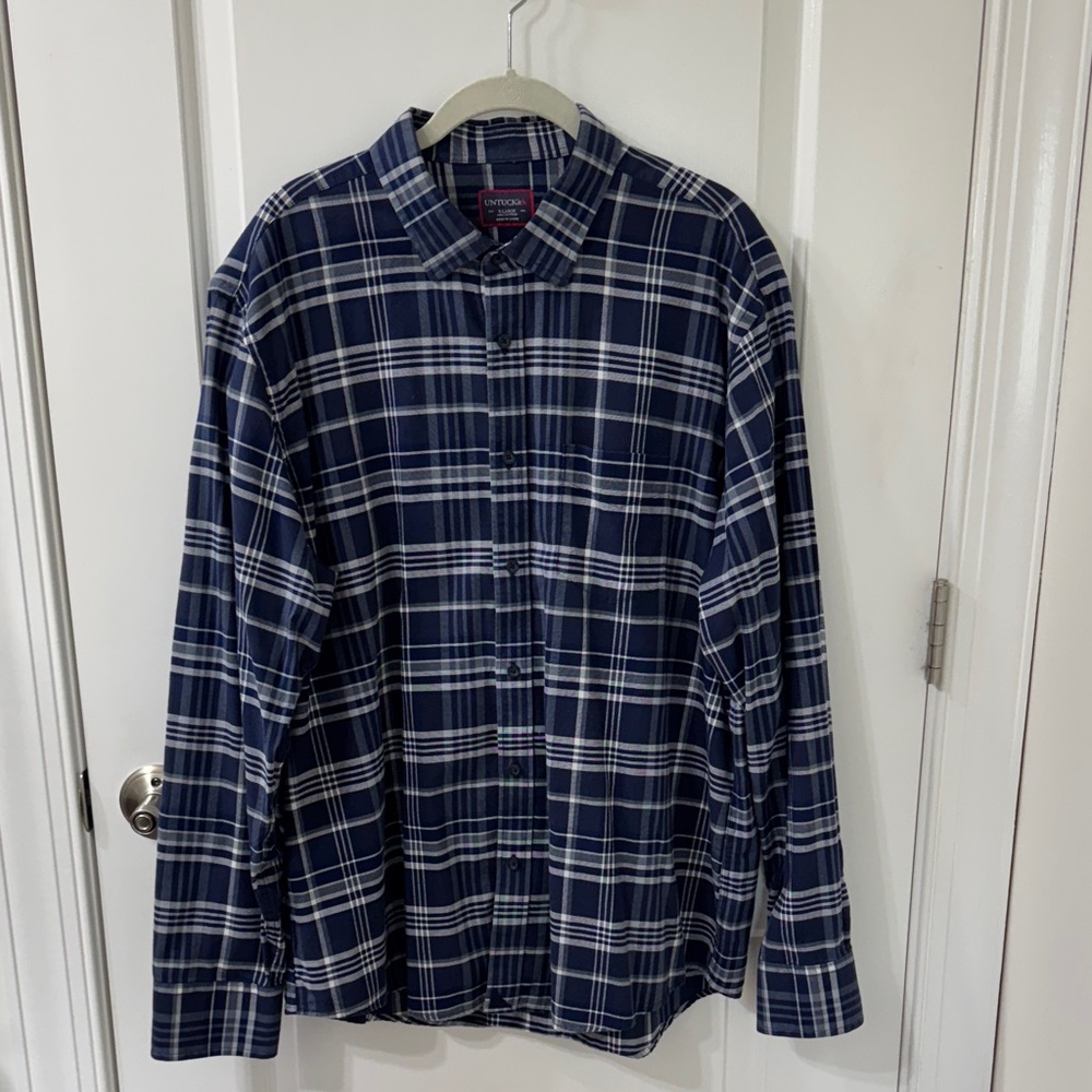 UNTUCKit Navy and White Checkered Men's Shirt